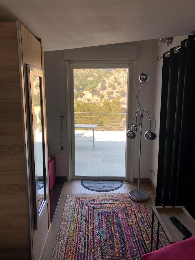 Les Terrasses Des Anthenors Bed & Breakfast องชูส-ลา-เรอดอนน์ ภายนอก รูปภาพ