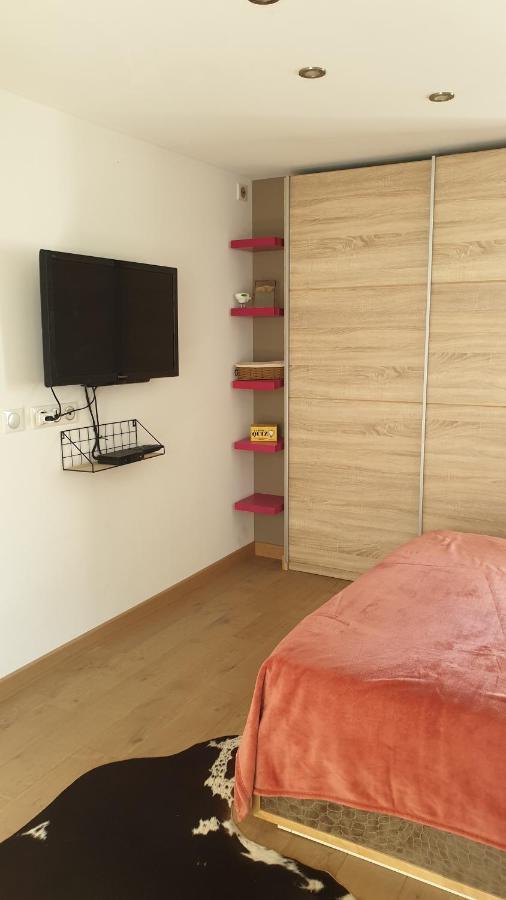 Les Terrasses Des Anthenors Bed & Breakfast องชูส-ลา-เรอดอนน์ ภายนอก รูปภาพ