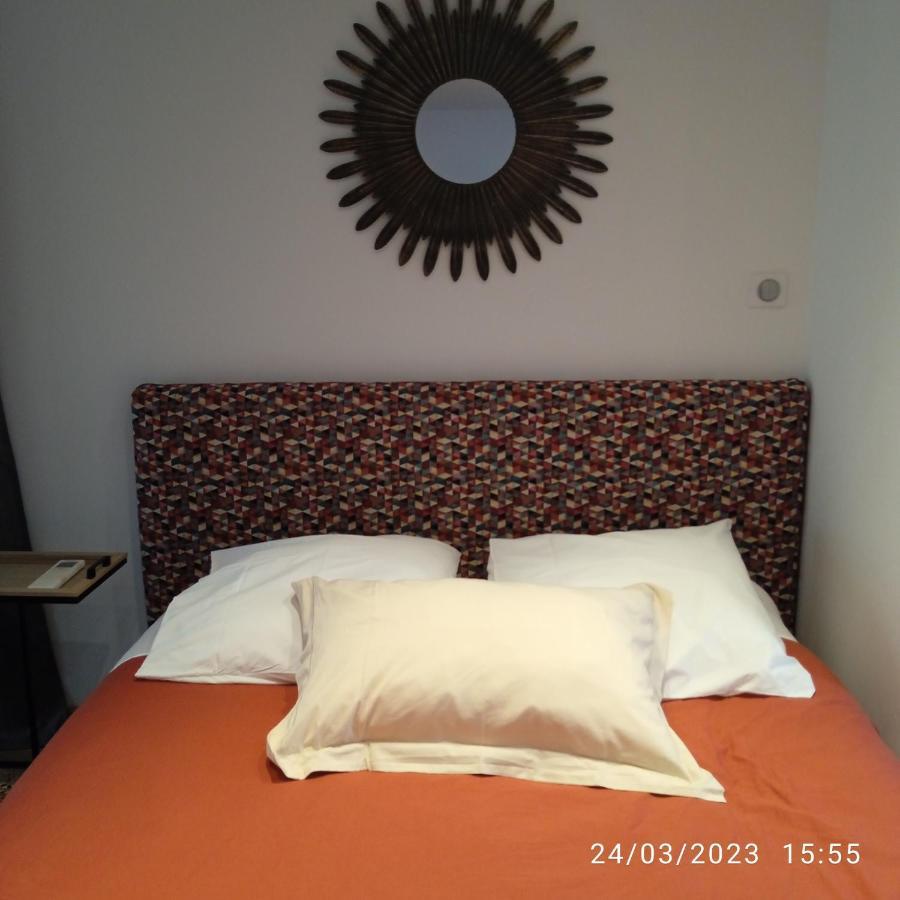 Les Terrasses Des Anthenors Bed & Breakfast องชูส-ลา-เรอดอนน์ ภายนอก รูปภาพ