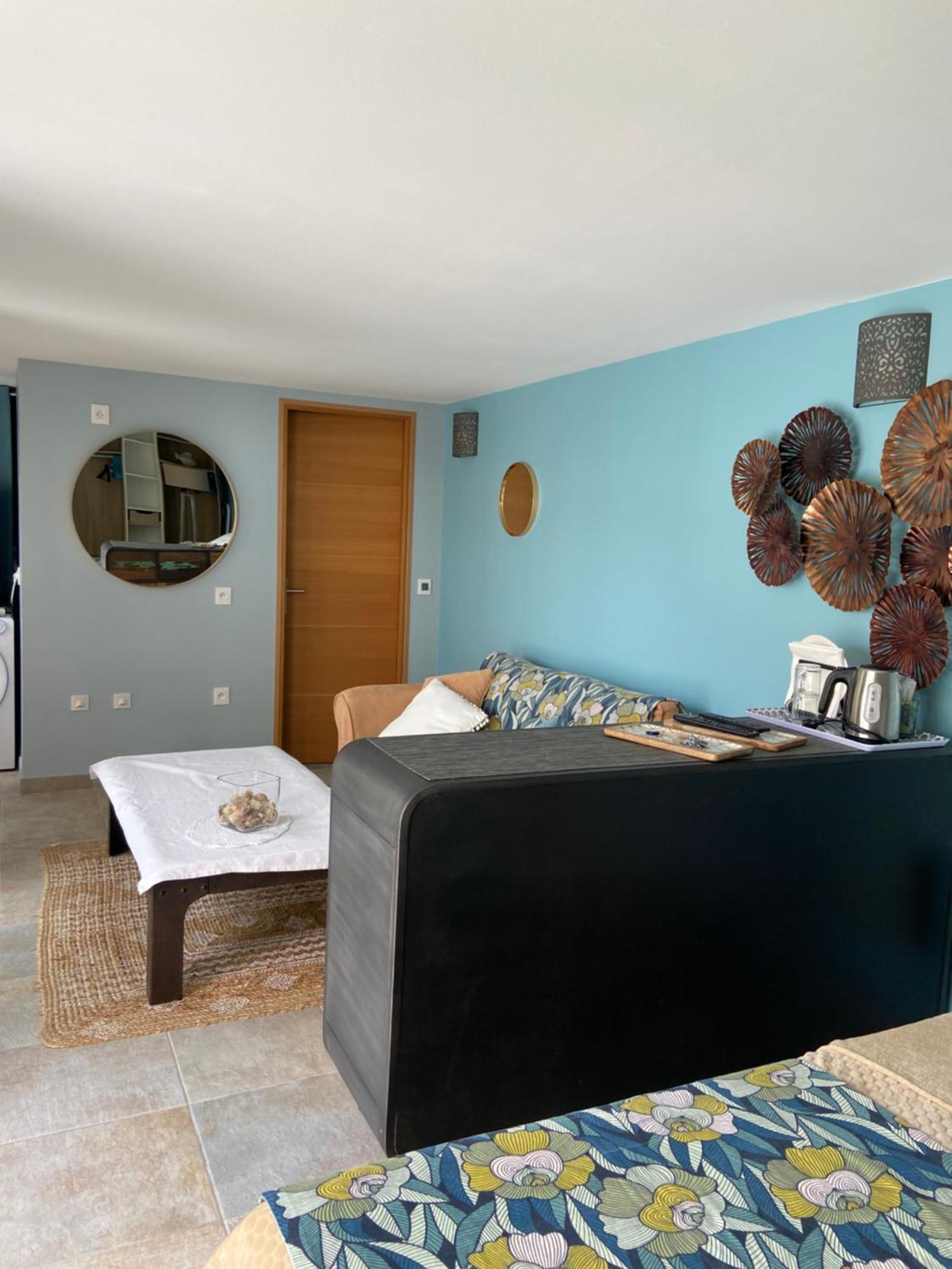 Les Terrasses Des Anthenors Bed & Breakfast องชูส-ลา-เรอดอนน์ ภายนอก รูปภาพ
